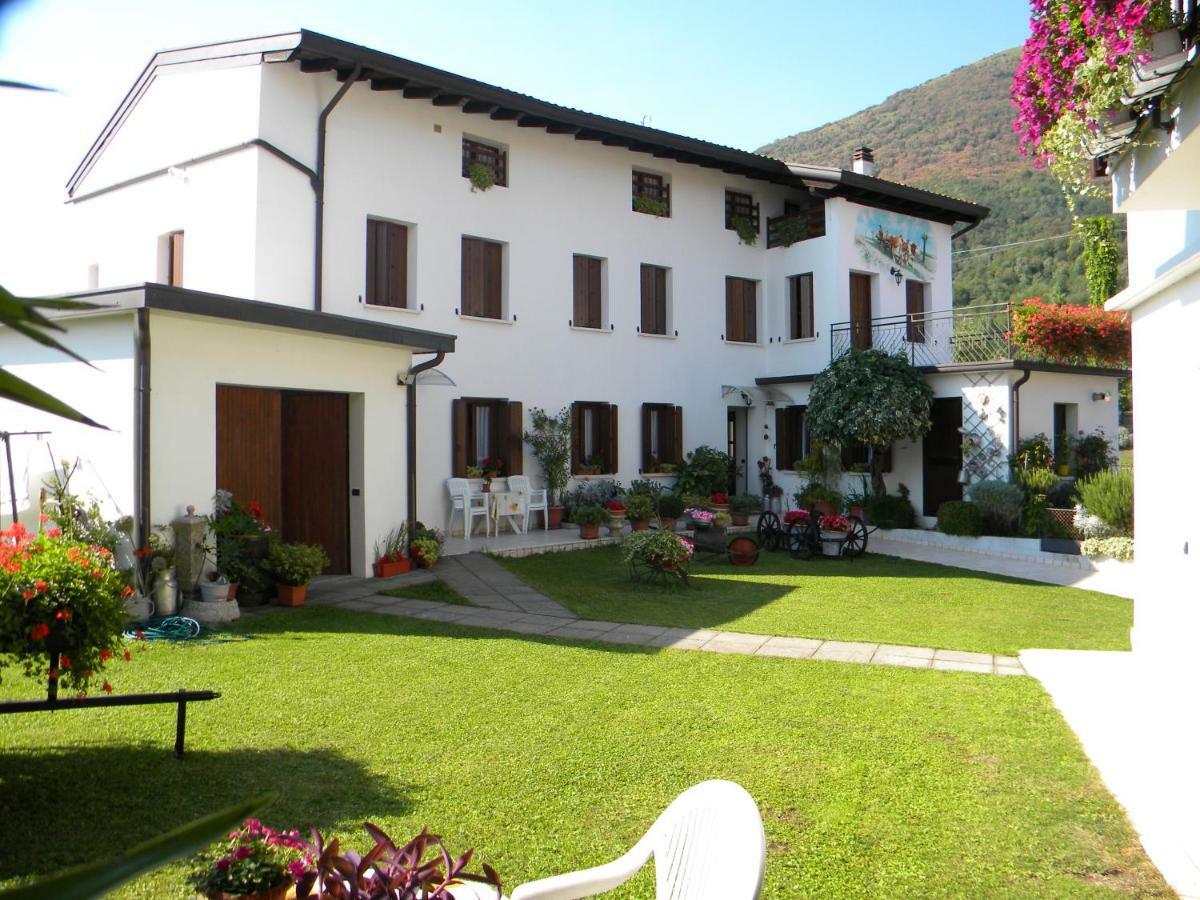 Agriturismo Alle Ruote Villa Meduno Bagian luar foto